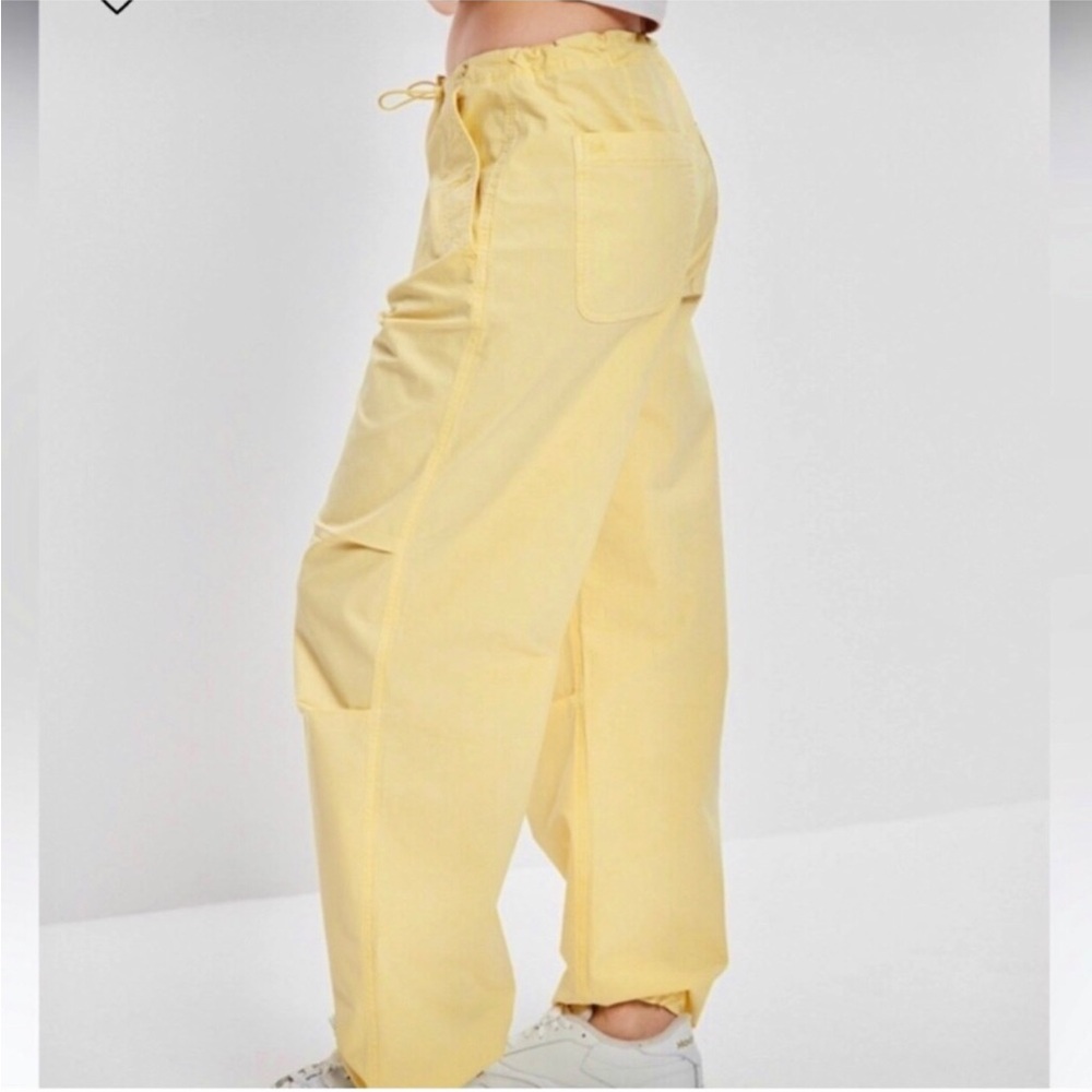 AE - Low Rise Parachute Pants
